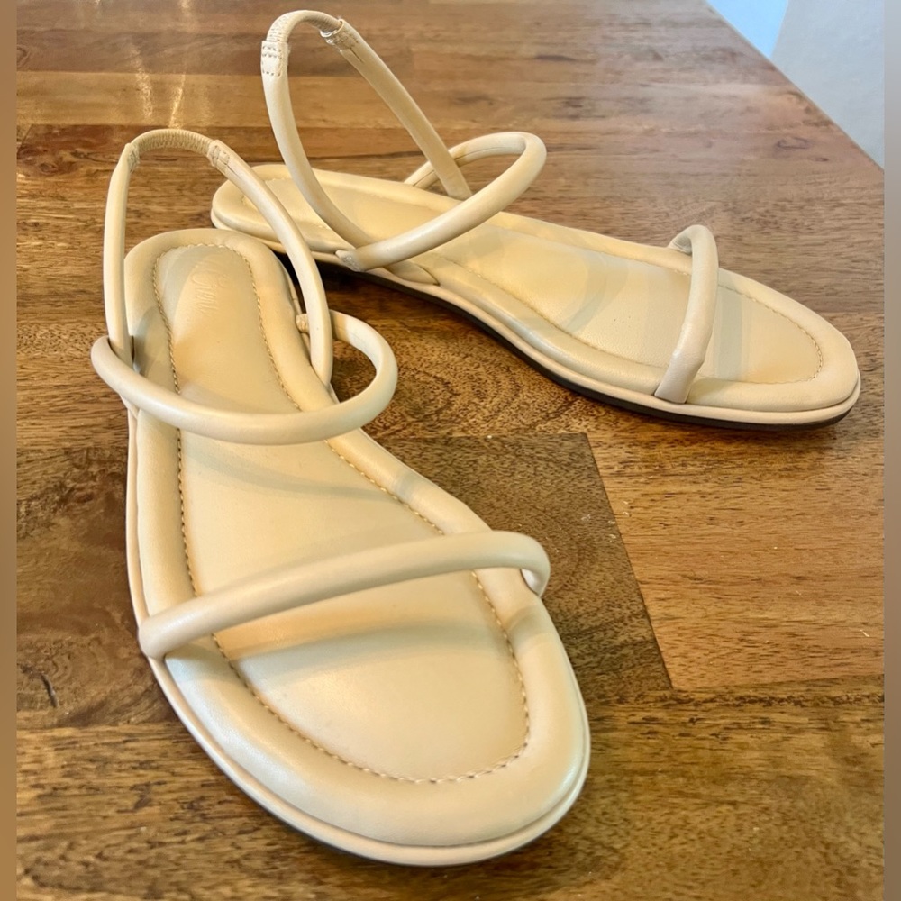 New-J. Crew Retail women’s Menorca Sling back sandals, padded heel. Beige, 9.5 M